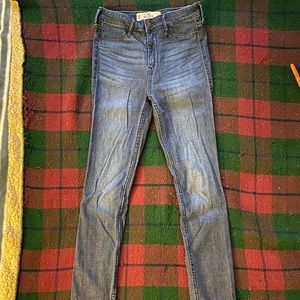 Size 0 regular High Rise jean leggings from Hollister